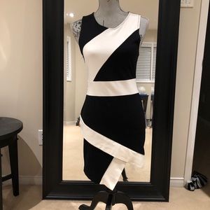 Guess Black & White Sleeveless Dress